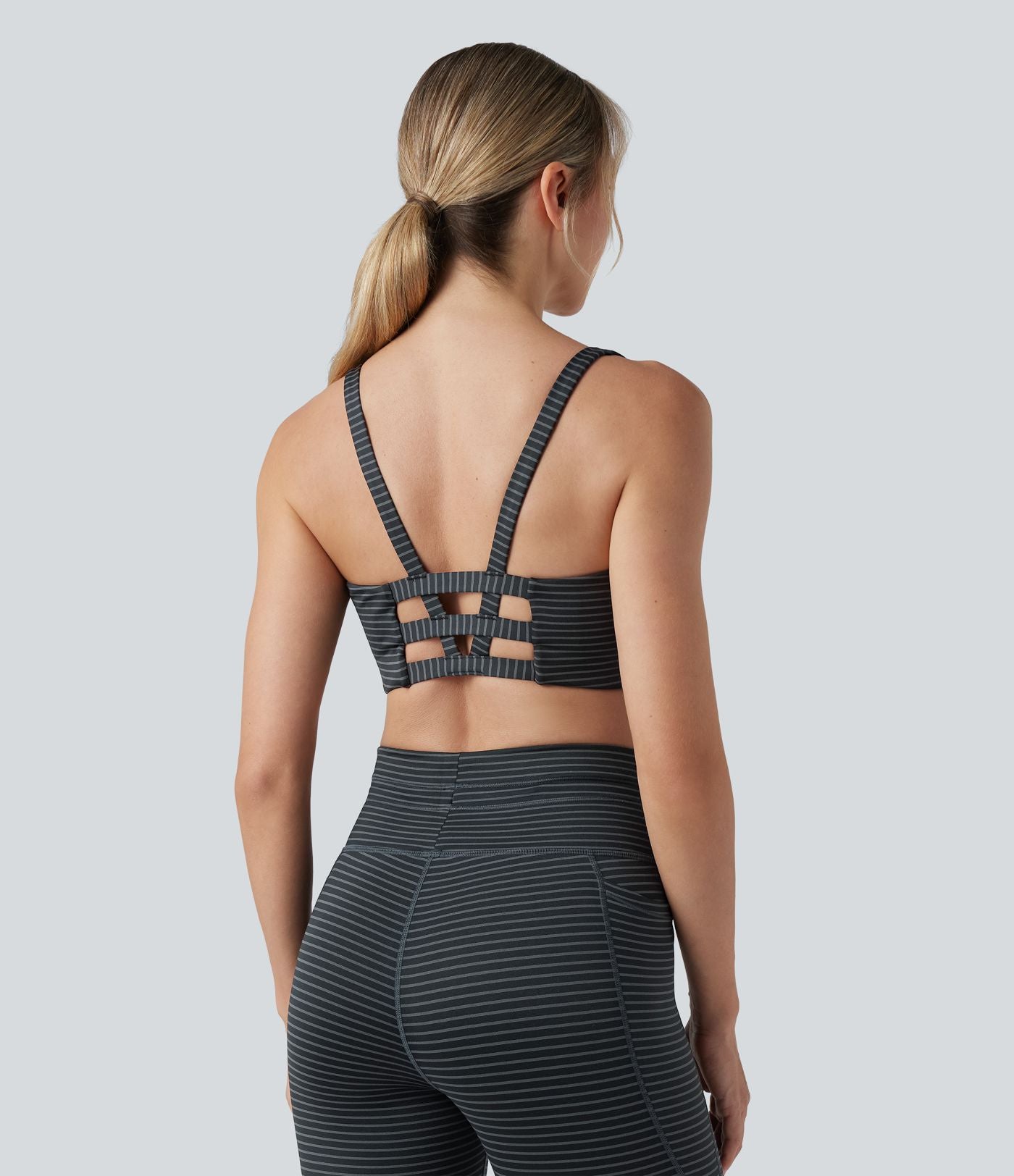 Brassière de sport yoga soutien léger col U découpes à rayures bonnets E-G