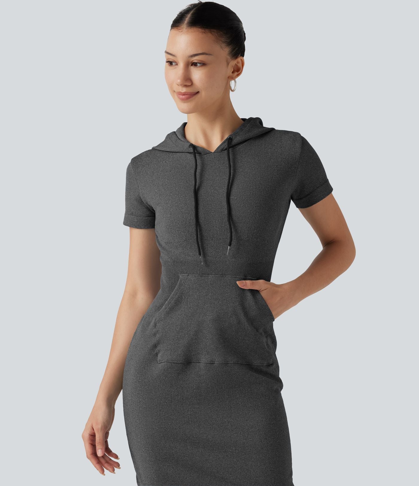 Robe mini moulante OneForm Seamless Flow à capuche avec cordon de serrage, manches courtes et poche