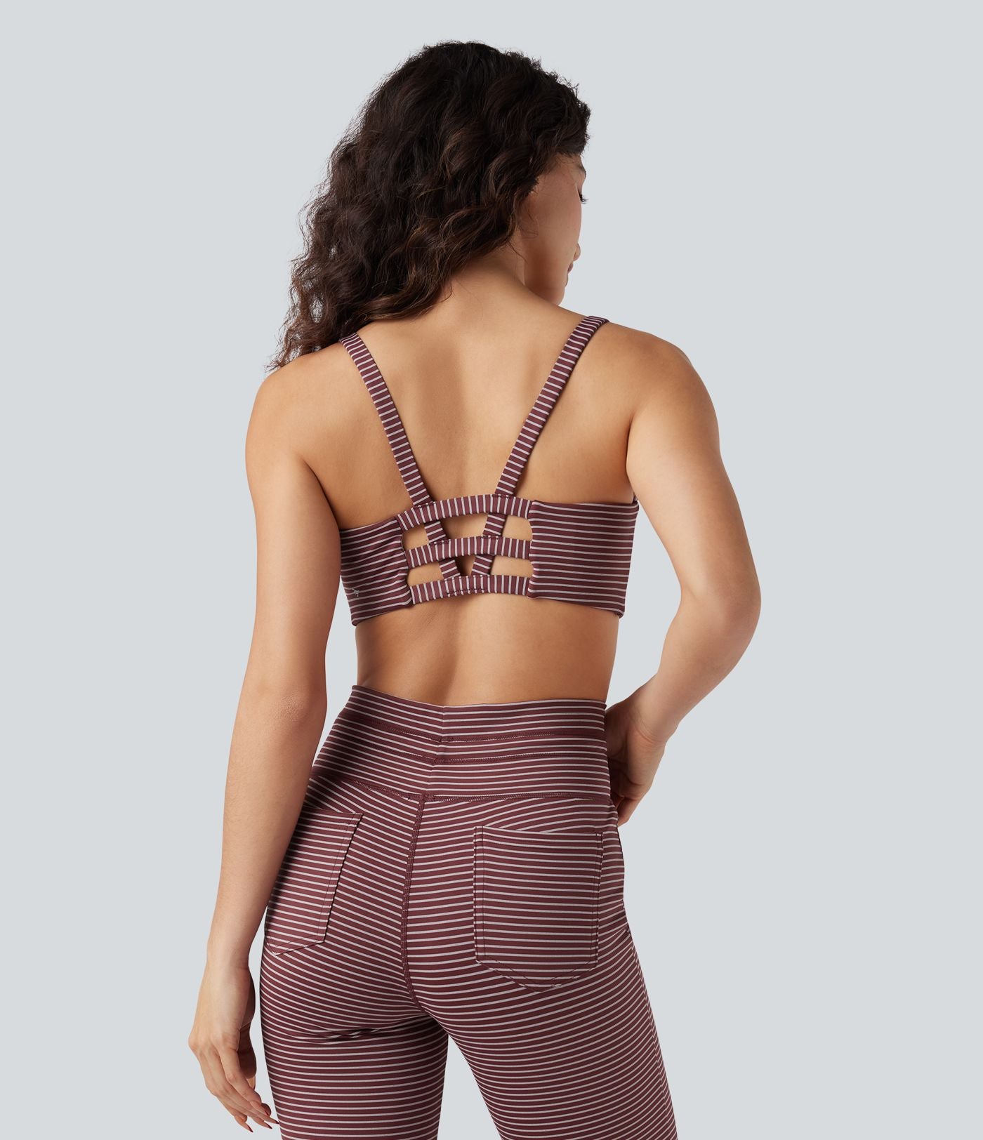 Brassière de sport yoga soutien léger col U à découpes rayé bonnets A-C