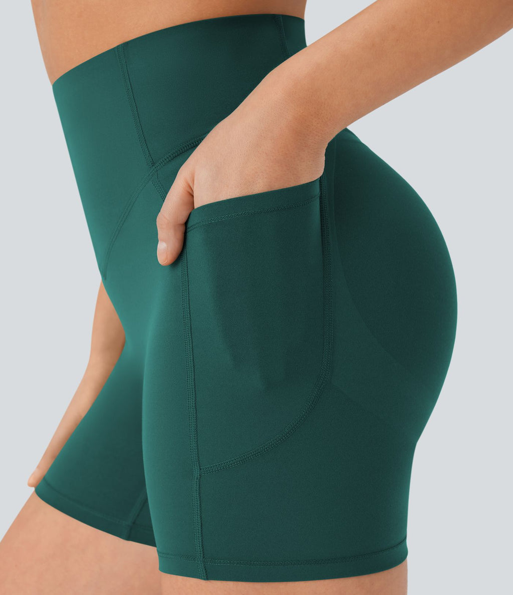 Short cycliste 12,5 cm d'entraînement gainant galbant taille haute avec effet scrunch et poches Halara UltraSculpt™