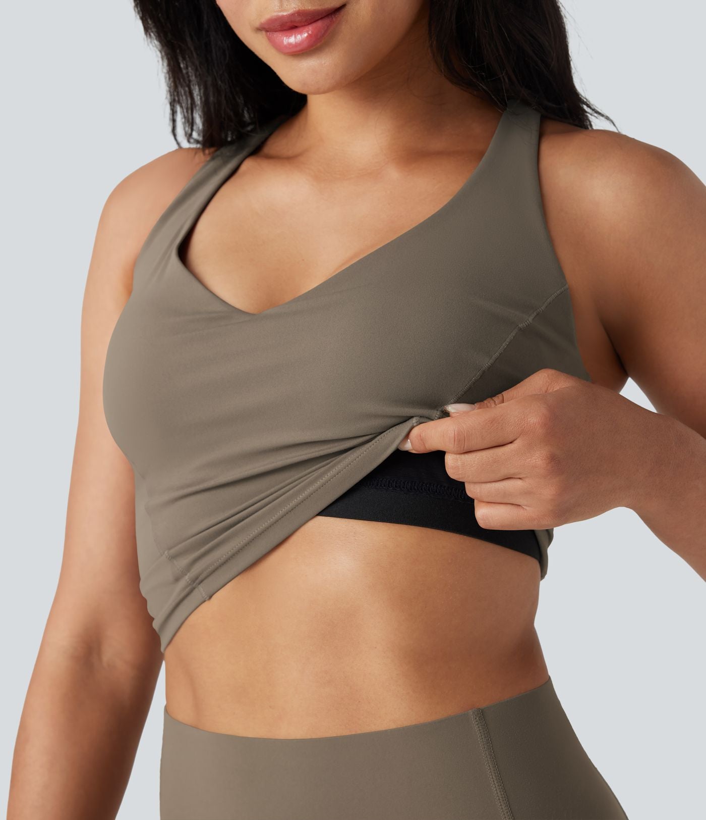 Débardeur yoga Halara UltraSculpt™ 2-en-1 push-up col V profond dos croisé