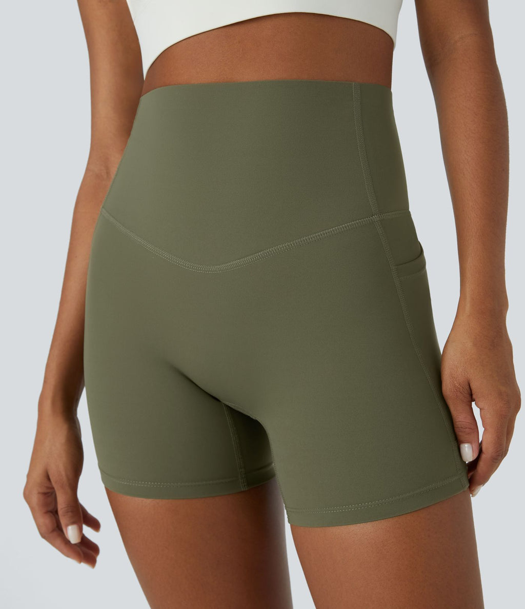 Short cycliste d'entraînement gainant taille haute UltraSculpt™ SoCinched à poches latérales 12,5 cm