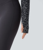Haut de sport yoga court col rond à manches longues avec passants pouces imprimé léopard Halara UltraSculpt™