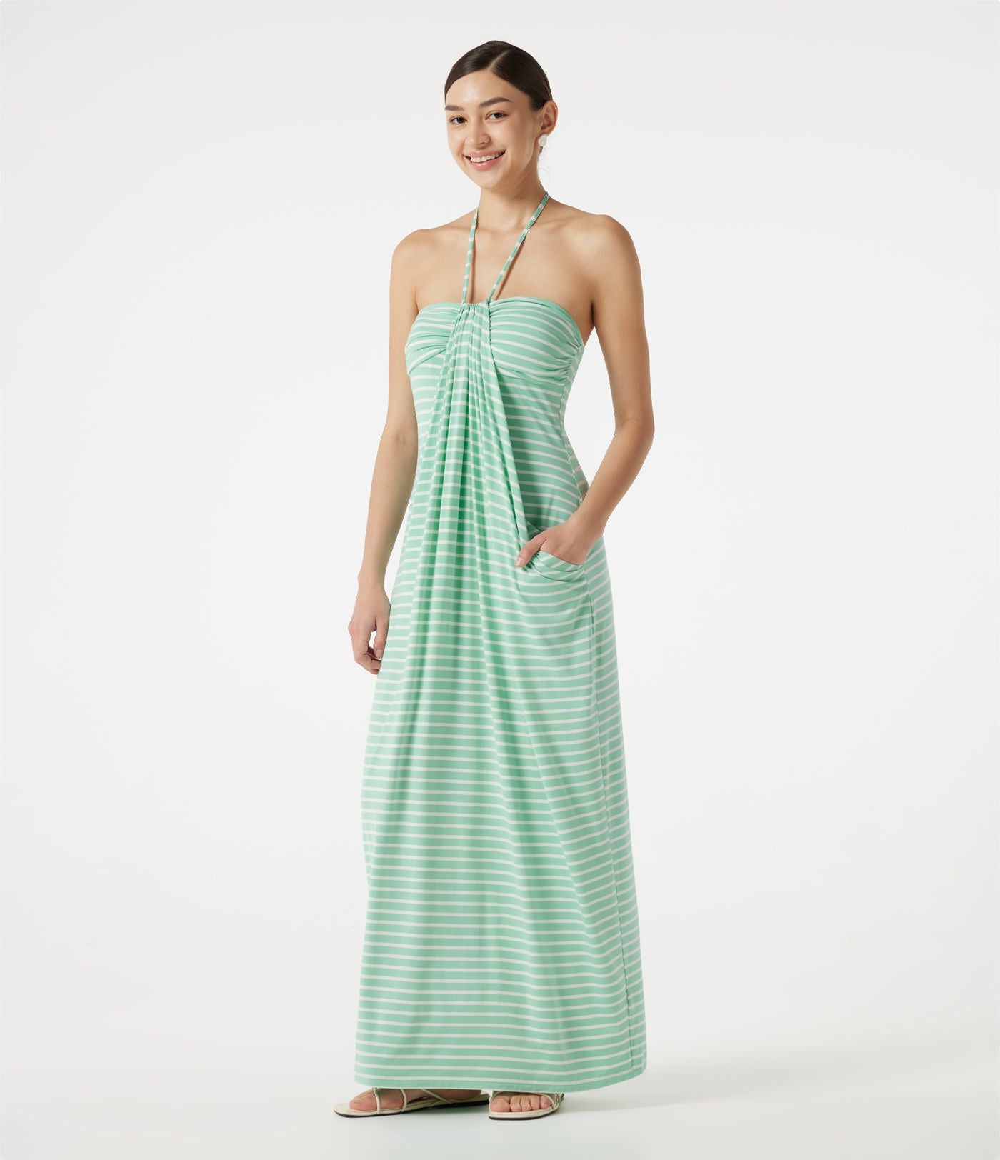 Robe maxi de plage à rayures col halter avec brassière intégrée, lien noué au dos et poches