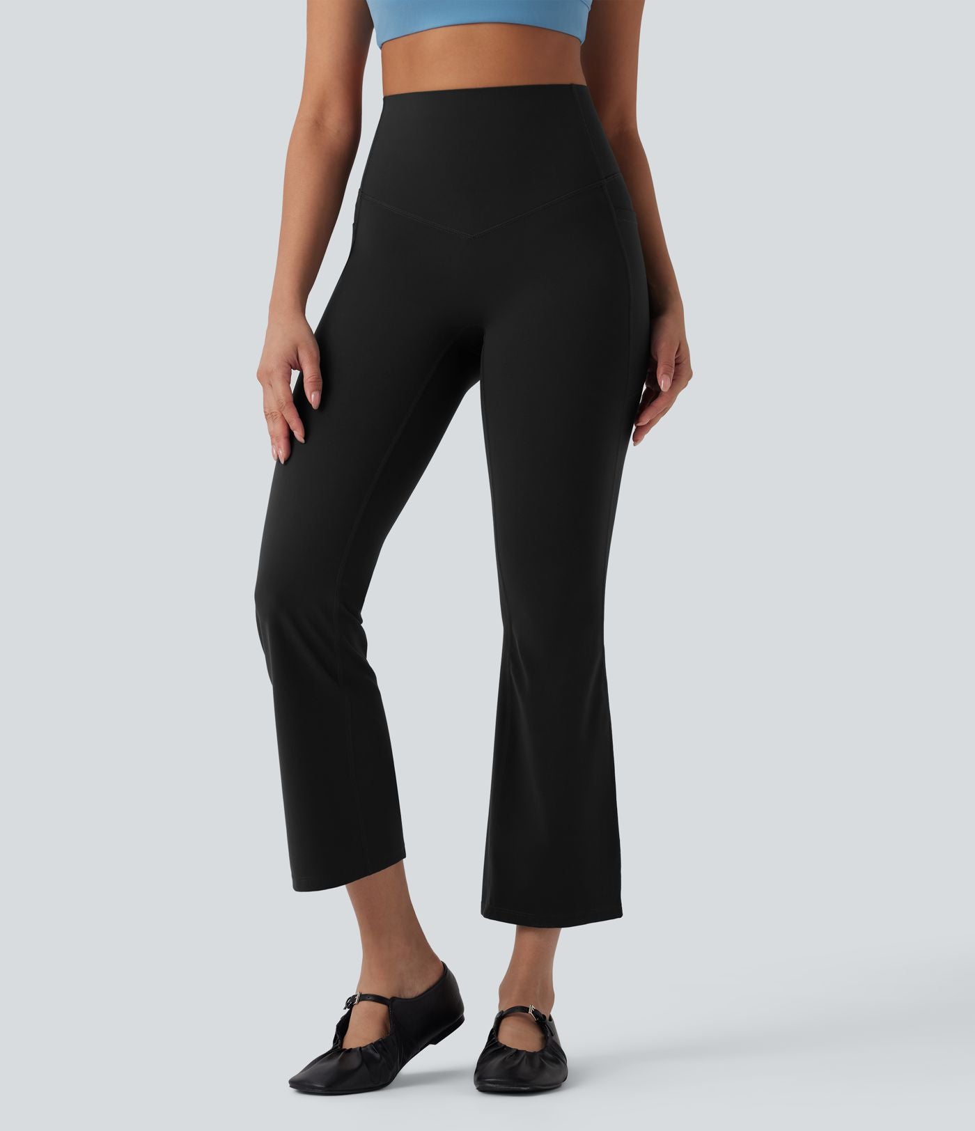 Pantalon 7/8 de yoga à coupe bootcut gainant taille haute avec poches Halara UltraSculpt™