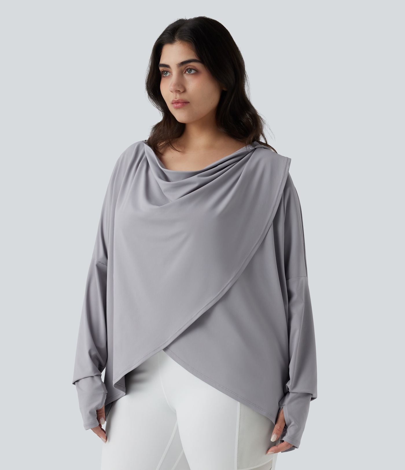Top de sport yoga grande taille à capuche, col drapé, manches longues avec passants pouces et poches