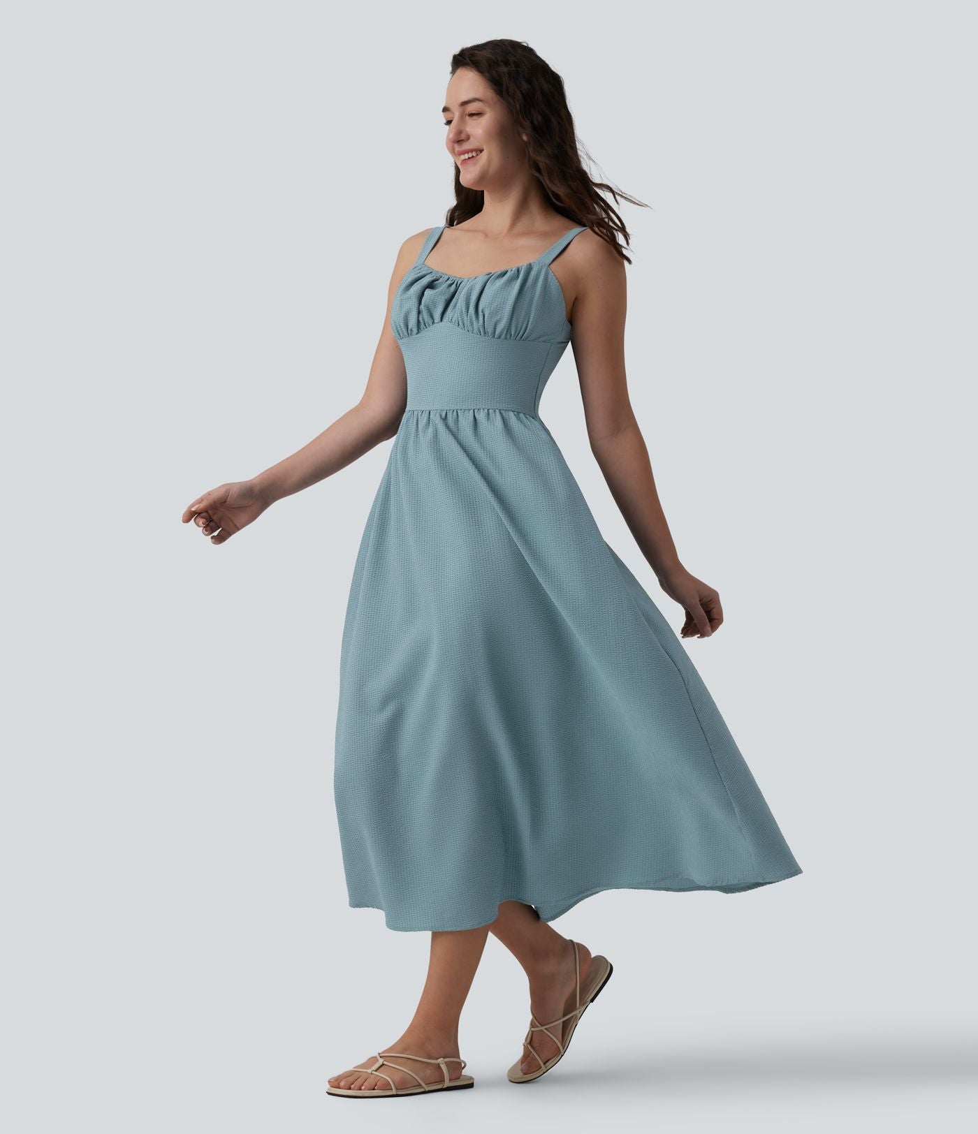 Robe fluide casual mi-longue texturée froncée et smockée
