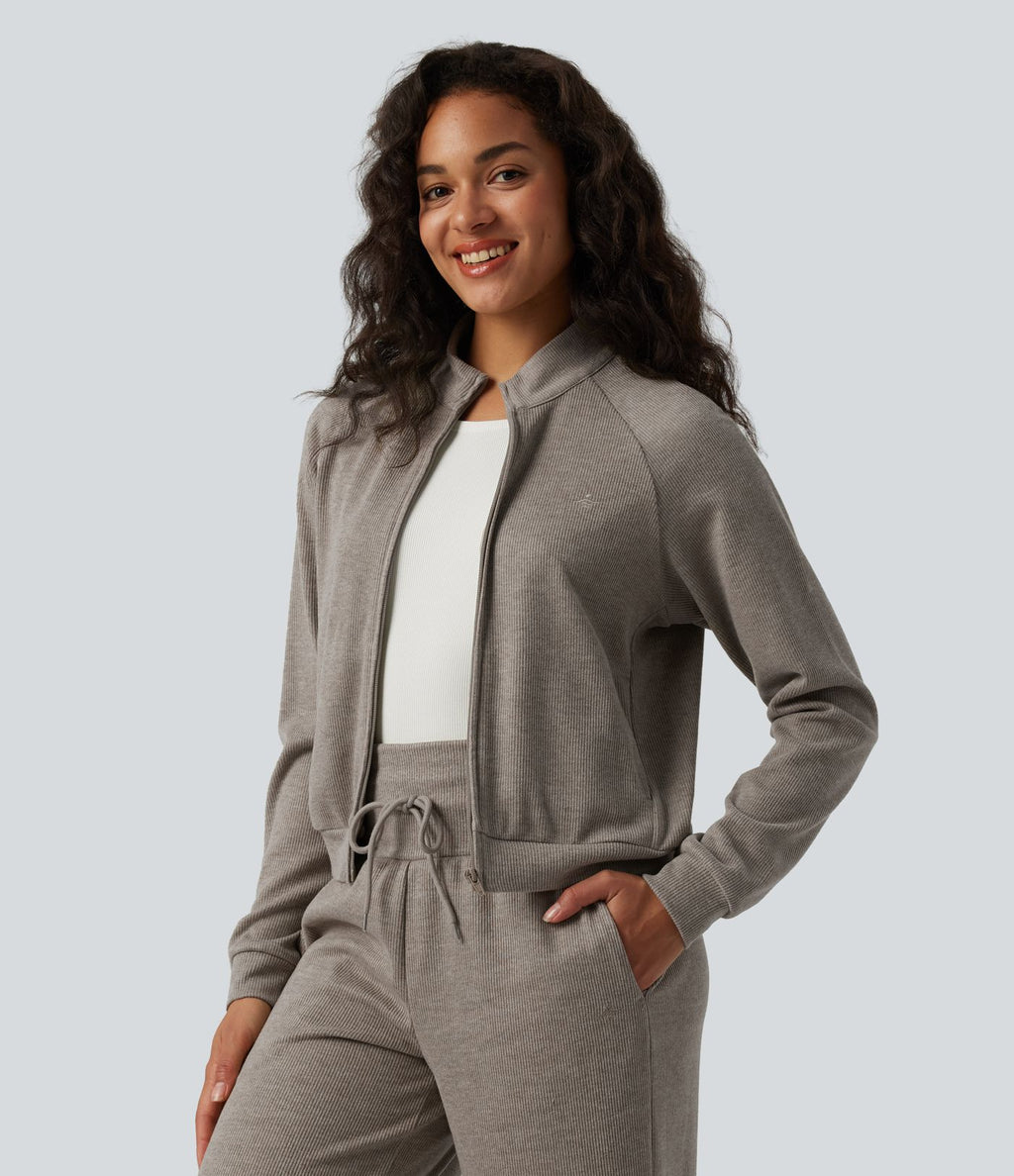 Veste casual côtelée à col montant, manches longues et fermeture zippée avec poches