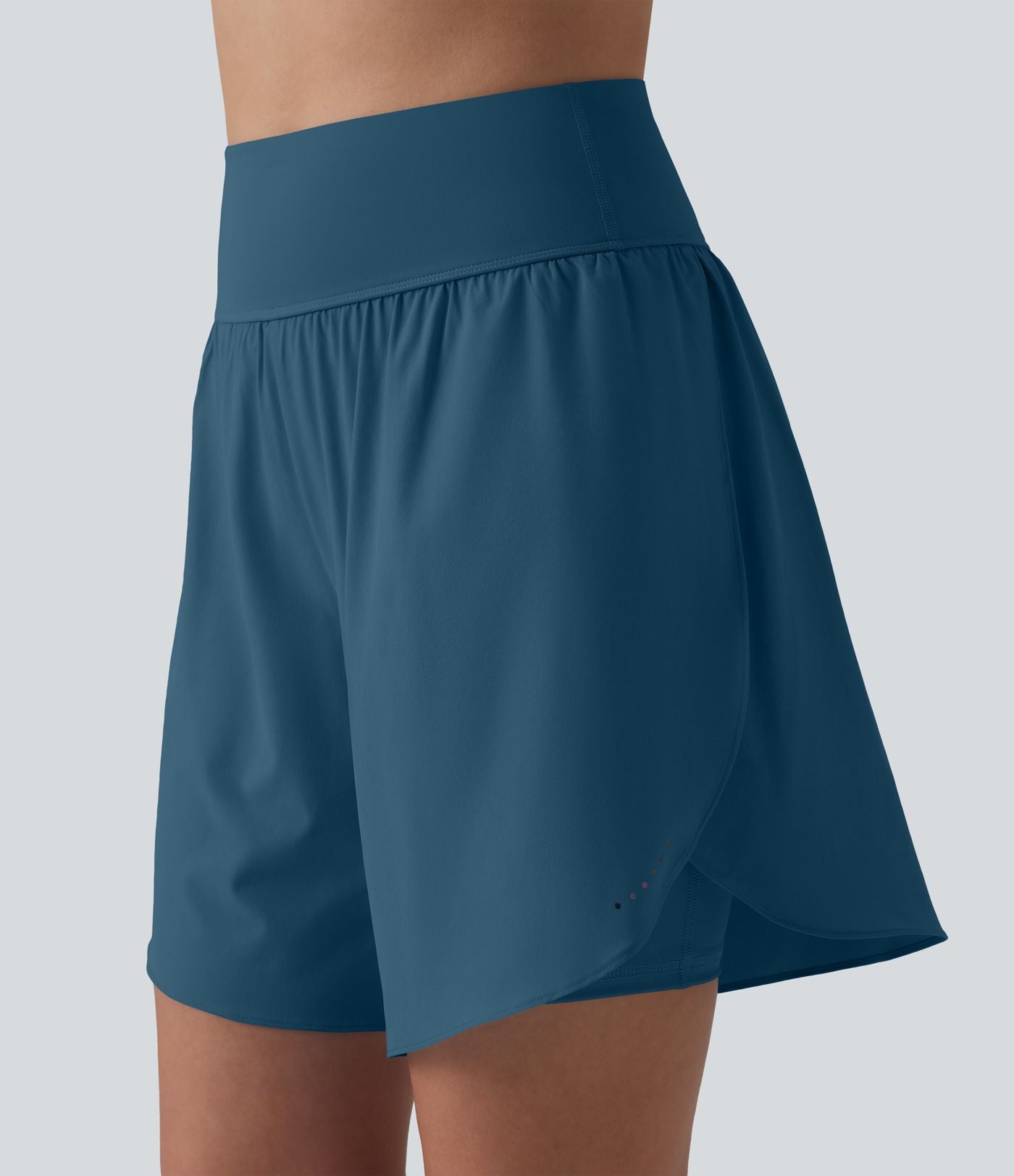 SoftlyZero™ QuickDry Short running 2-en-1 gainant taille haute à pois réfléchissants et ourlet croisé 17,5 cm avec poches