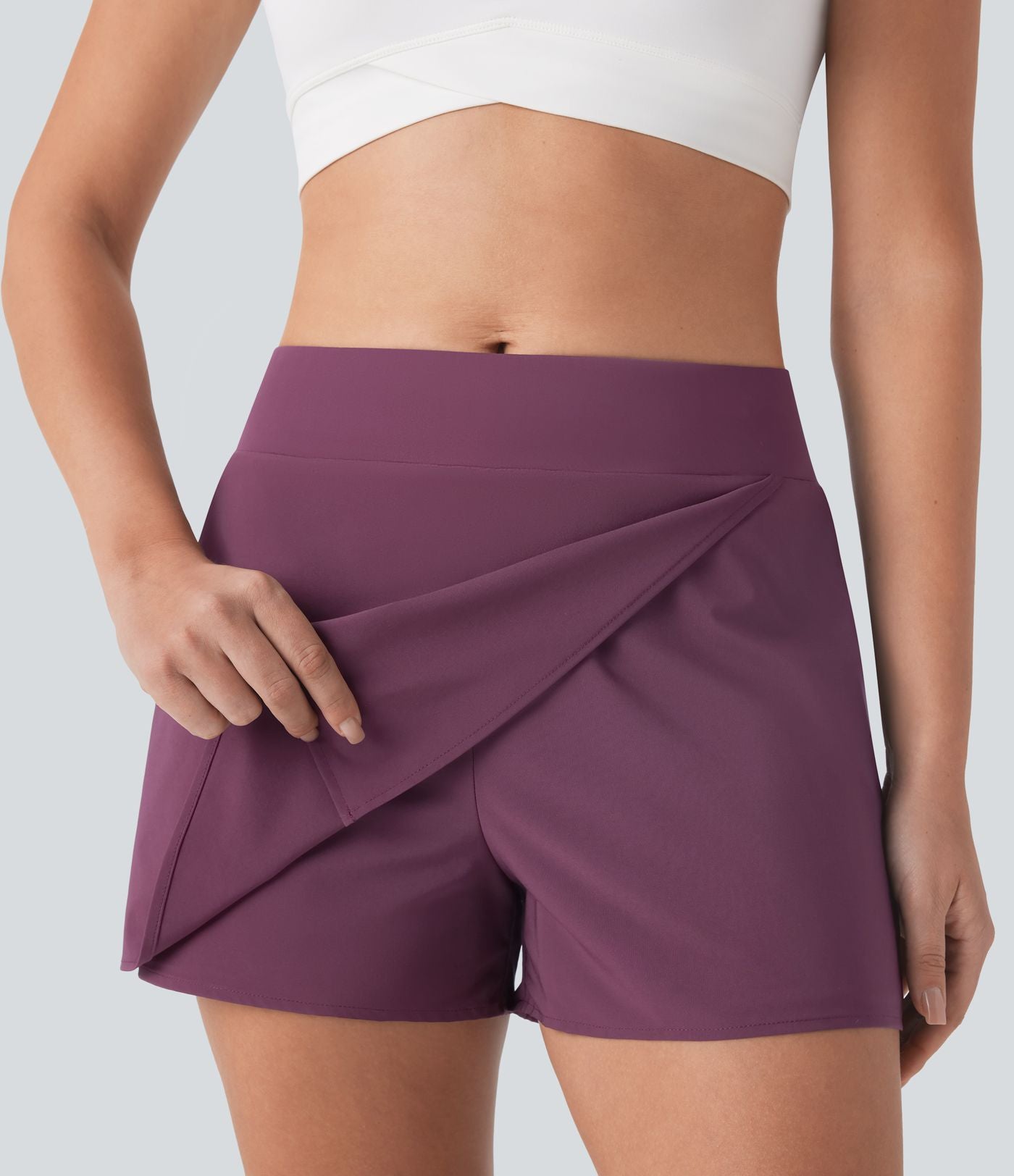 Short de yoga drapé taille moyenne à séchage rapide Breezeful™ avec poches latérales