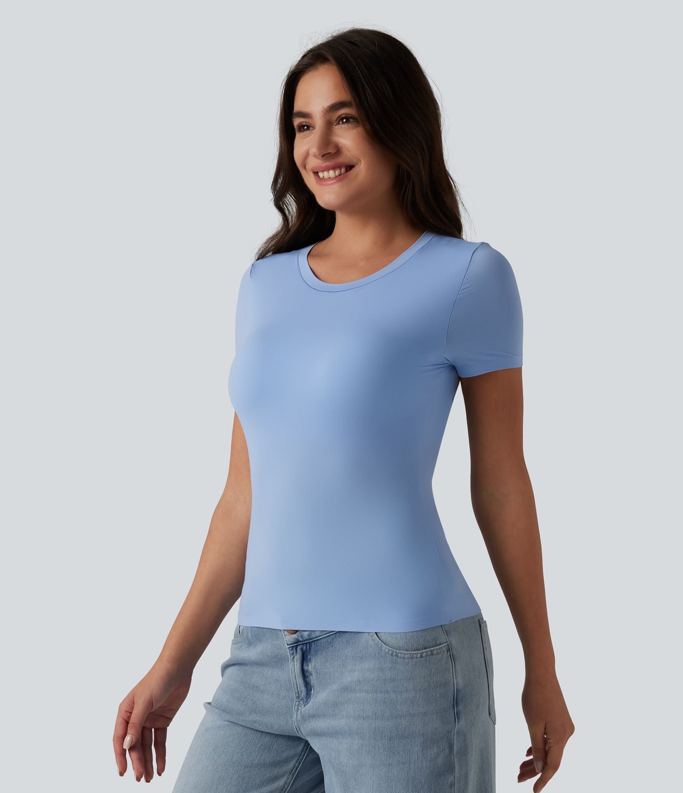 T-shirt décontracté col rond échancré à manches courtes avec soutien-gorge intégré bonnets B-DD