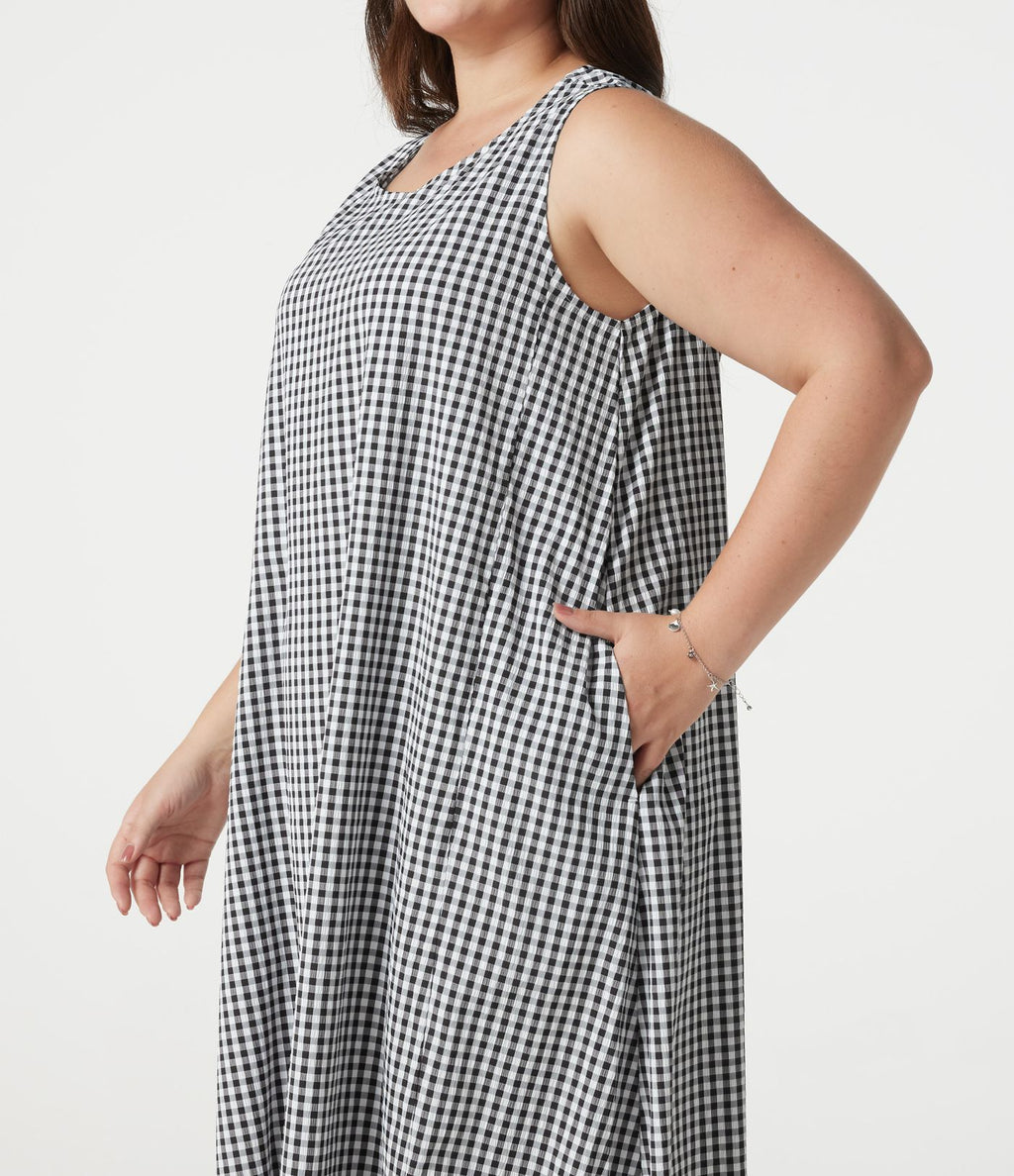 Robe débardeur midi sans manches col rond en vichy froissé grande taille à poches