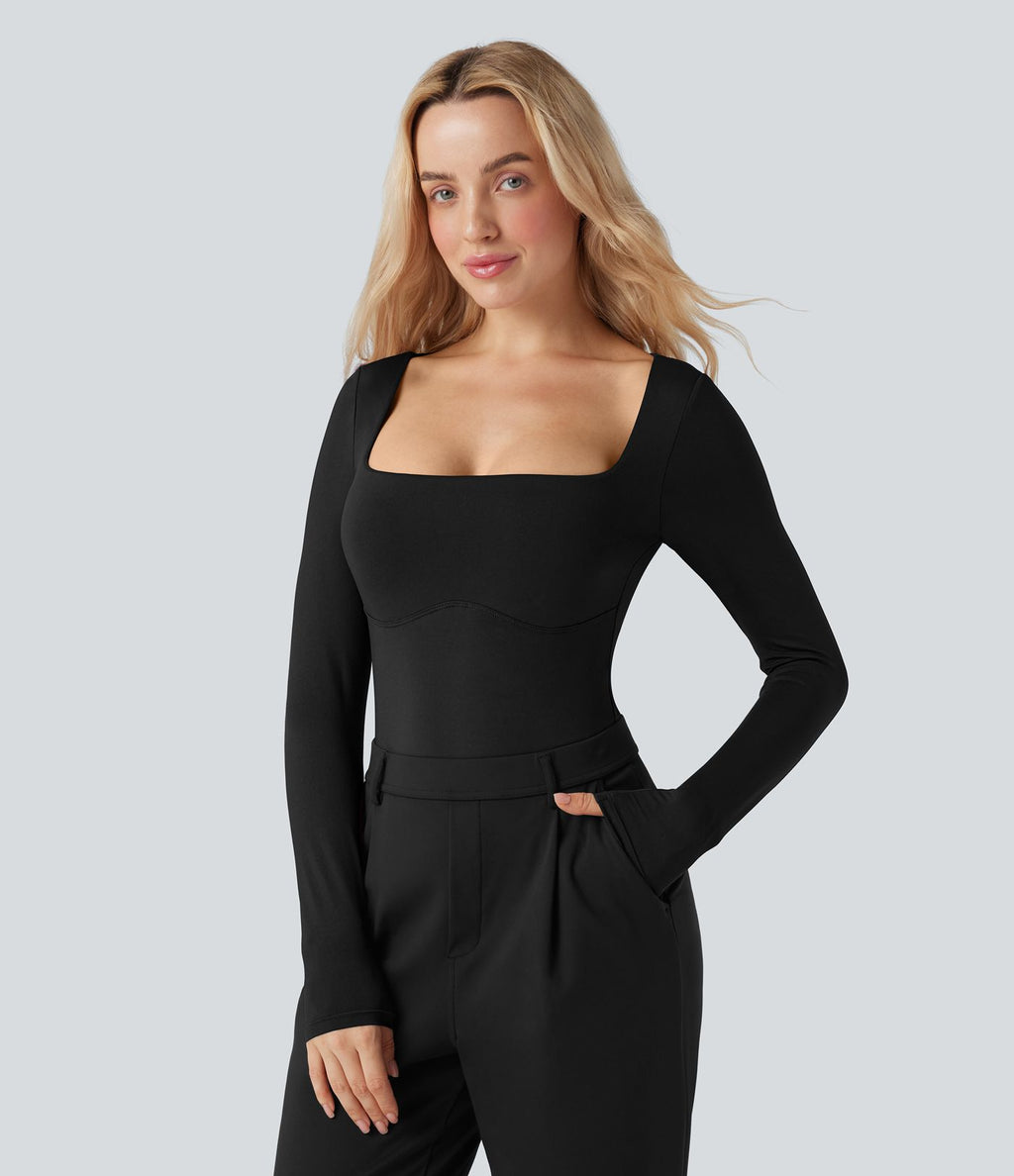 Body tailleur ajusté décolleté carré manches longues avec brassière intégrée