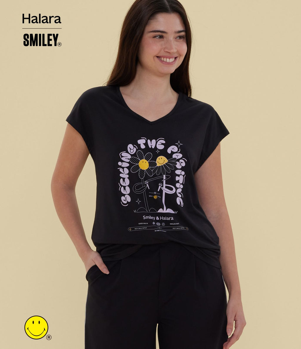 T-shirt casual Halara X Smiley® col V à manches courtes