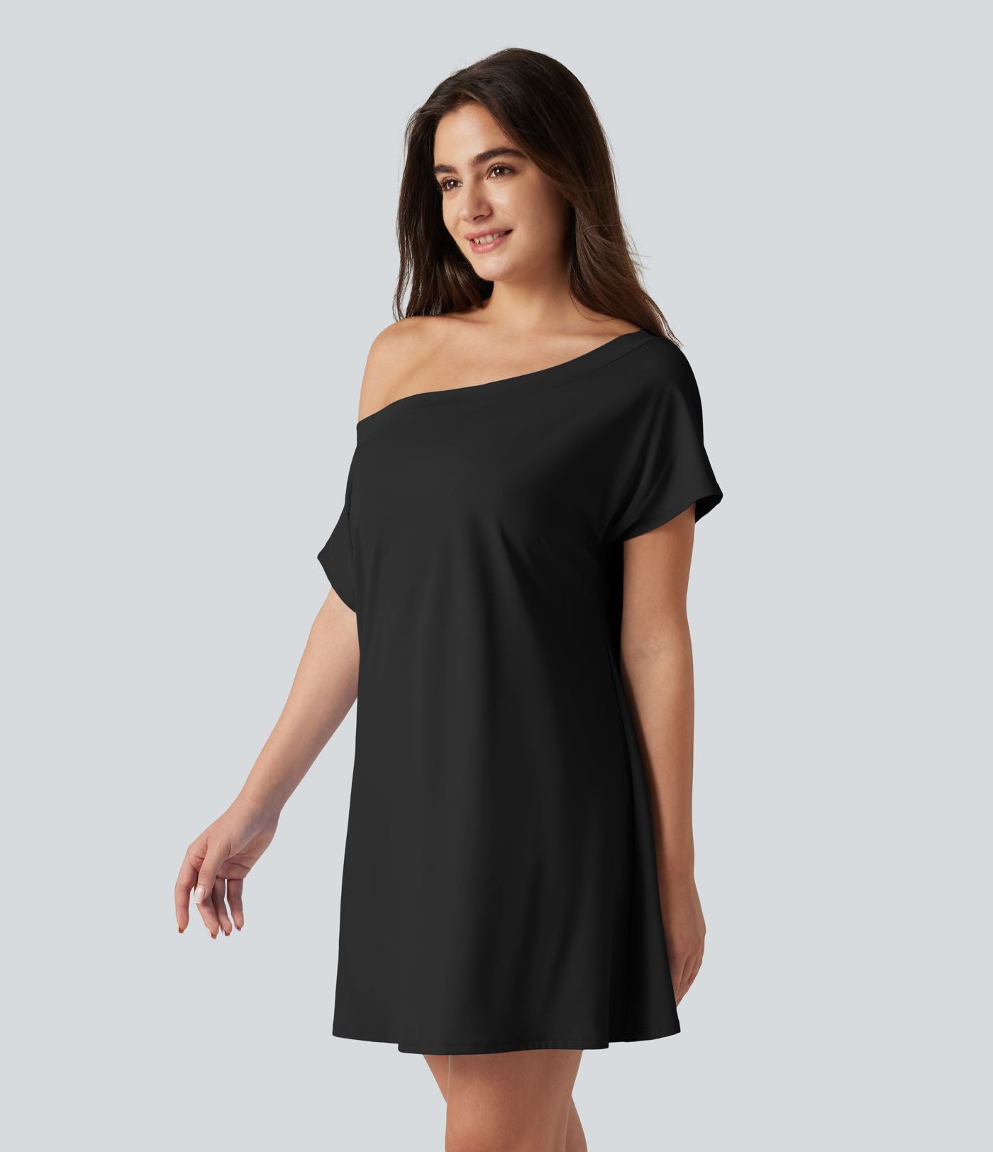 Robe courte décontractée SoftlyZero™ Airy à une épaule manches courtes avec brassière intégrée effet frais InstantCool