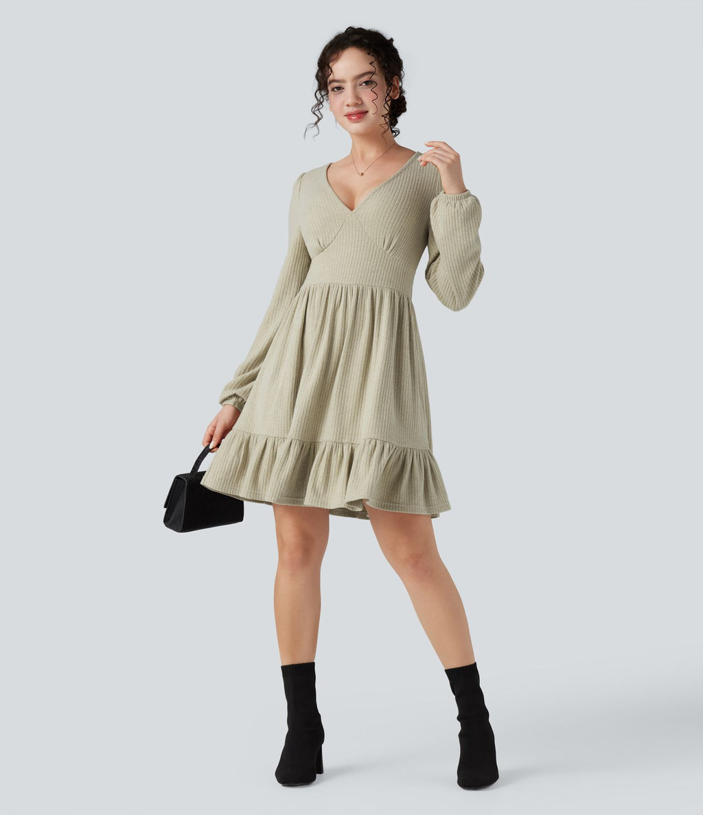 Robe mini côtelée col V volants manches longues