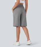 Short bermuda d'entraînement SoftlyZero™ Airy, jambe droite, taille haute avec poches latérales, à effet frais InstantCool, protection solaire UPF50+