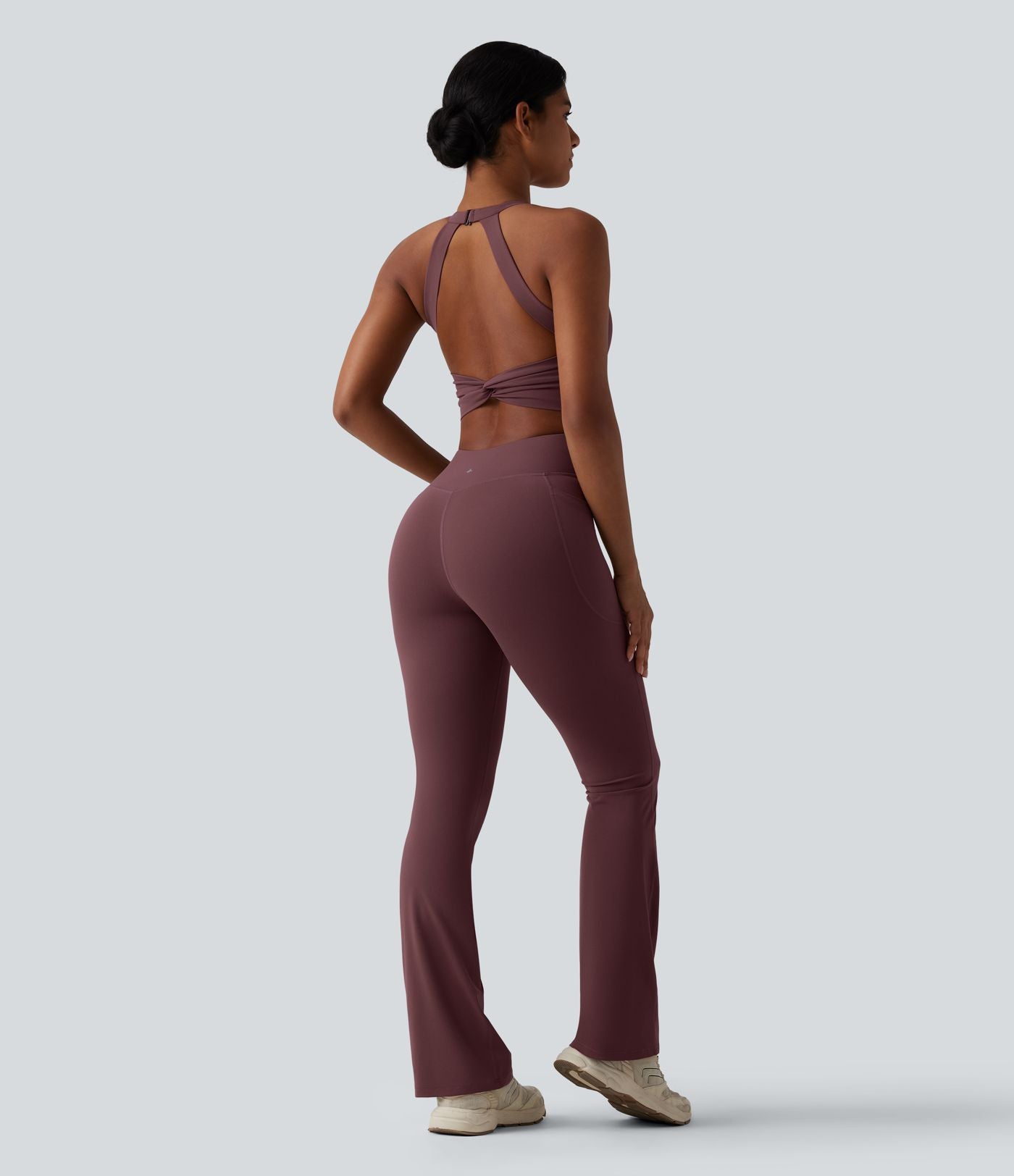 Combinaison bootcut d'entraînement gainante Halara UltraSculpt™ avec poches - Édition Easy Peasy