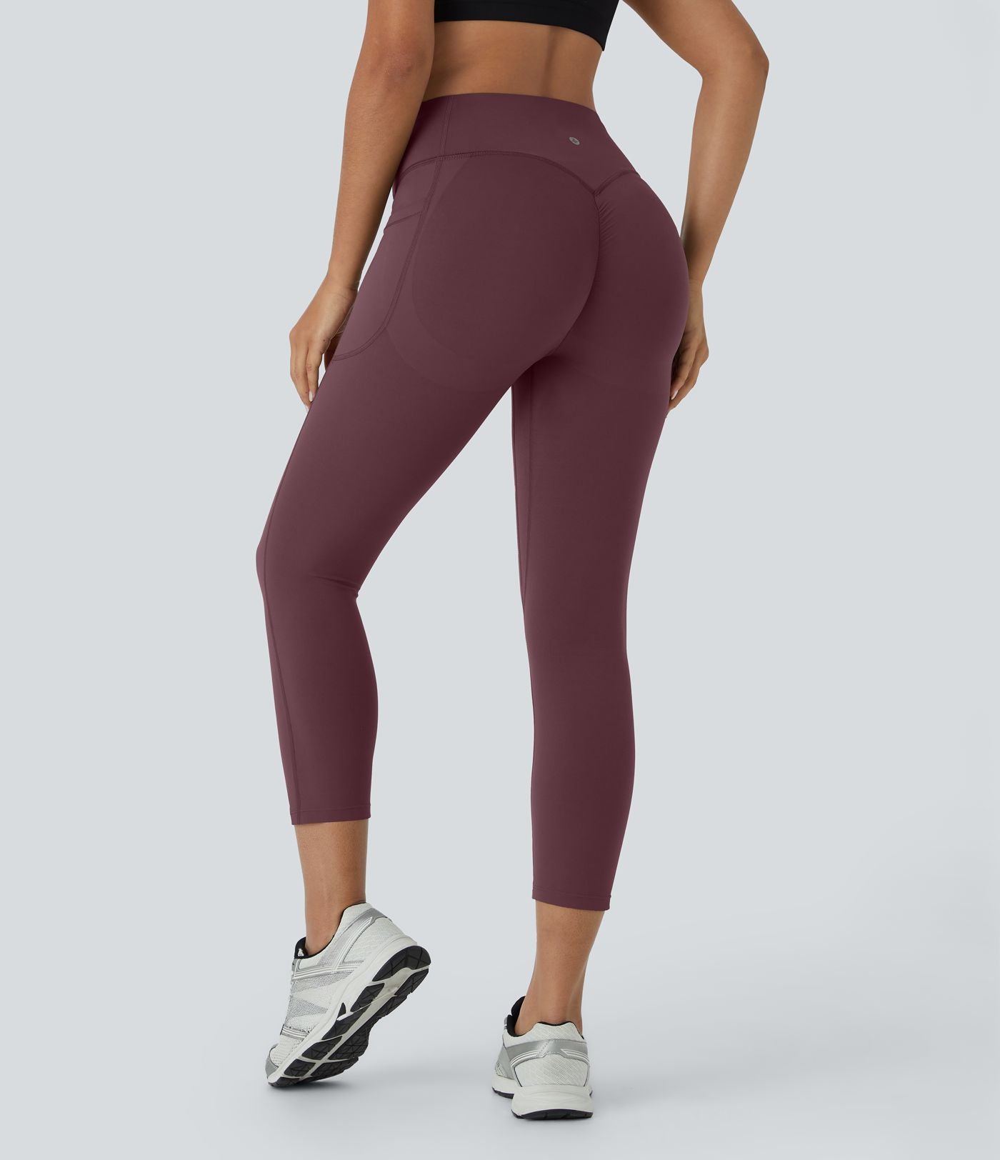 Legging corsaire d'entraînement gainant galbant taille haute avec effet scrunch et poches Halara UltraSculpt™