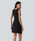 Robe casual mini rayée sans manches à col bateau avec poches