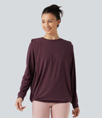 Haut de yoga effet frais InstantCool longueur allongée à manches longues avec encolure arrondie, fronces et protection solaire UPF50+