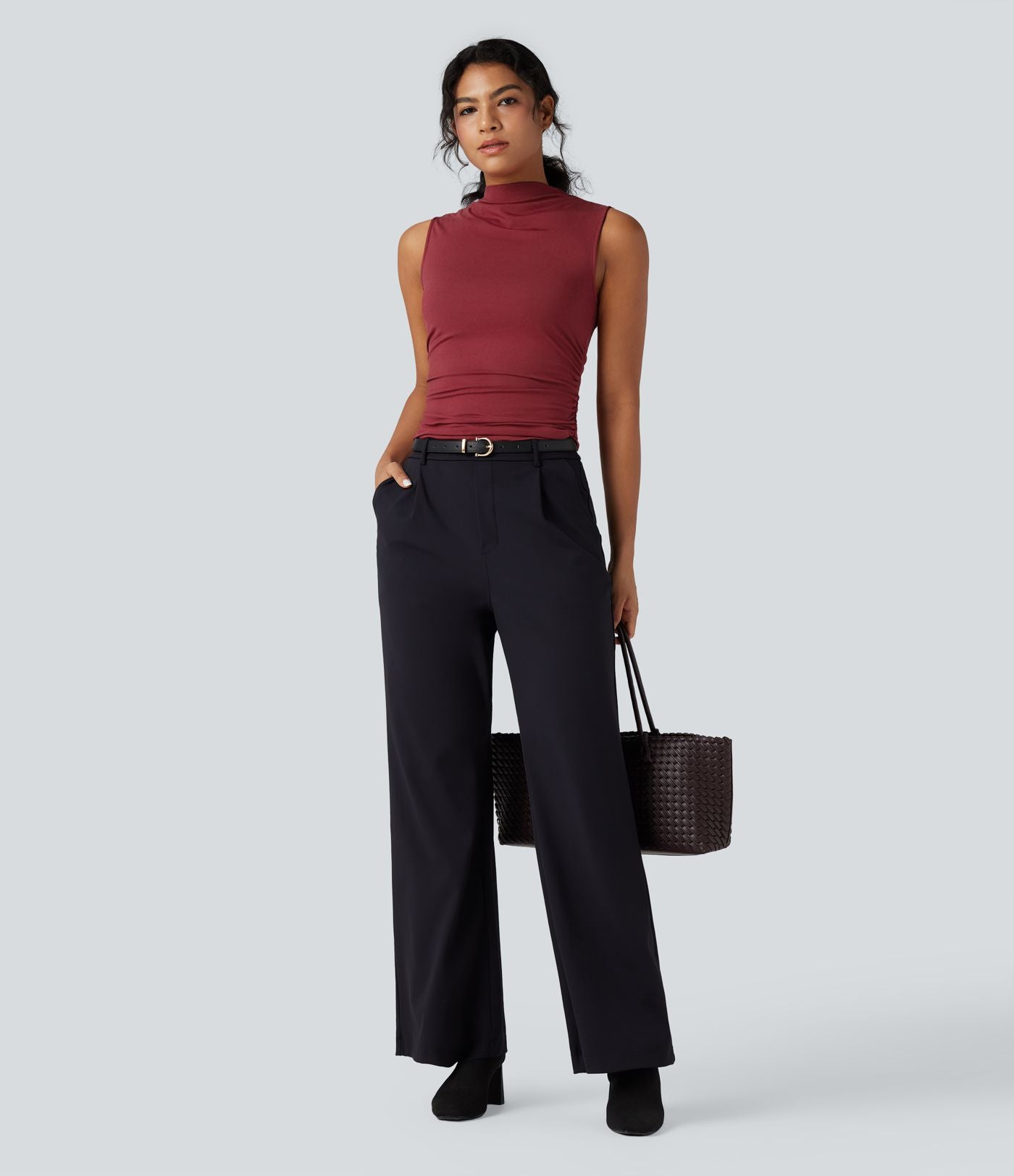 Top tailleur froncé col montant sans manches