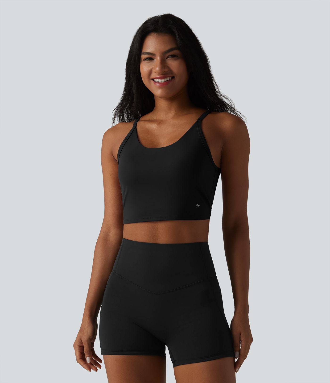 Débardeur de yoga SoftlyZero™ en peluche douce, dos torsadé découpé, col en U et soutien-gorge intégré