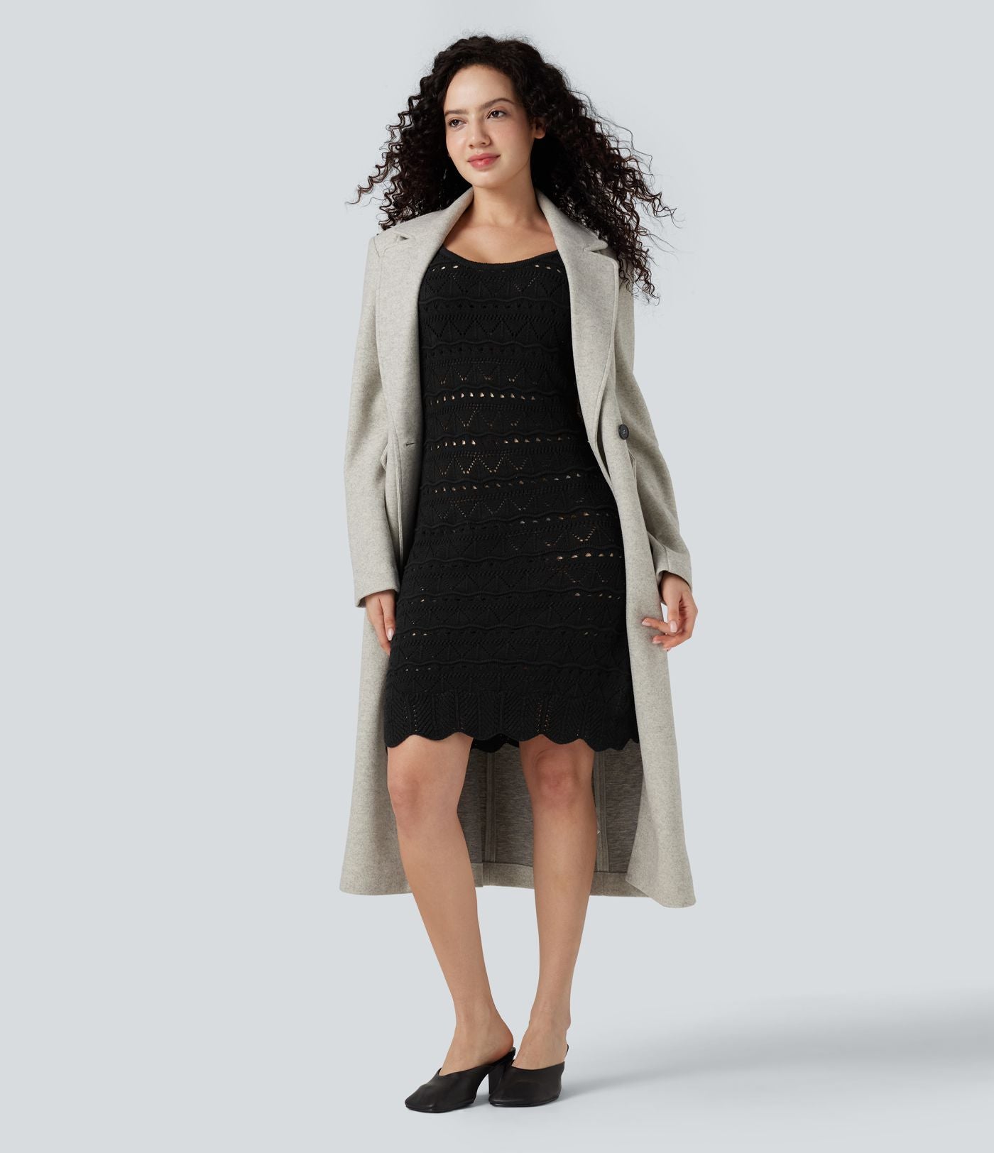 Robe pull courte col U sans manches tricot ajouré ourlet festonné