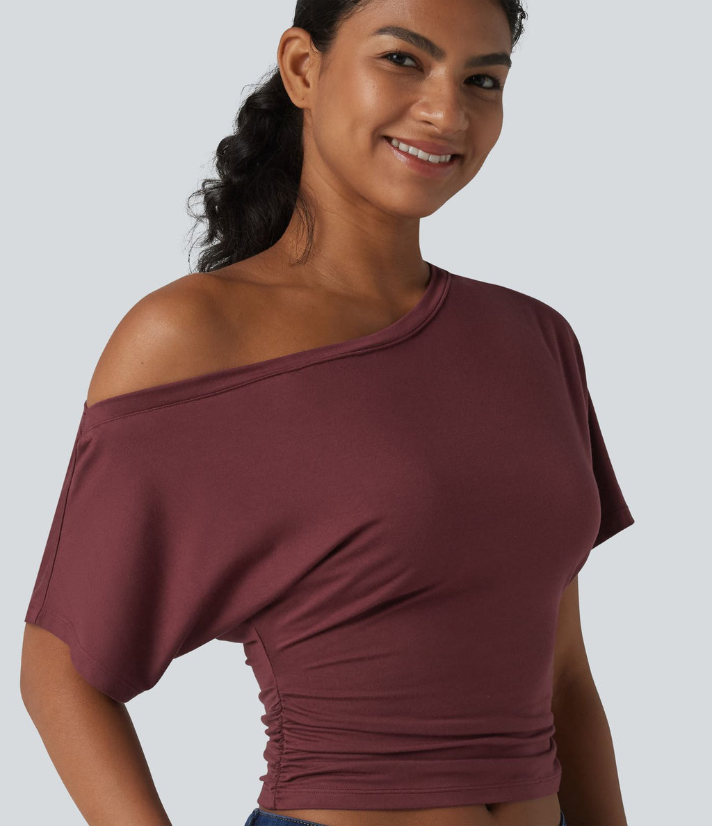 T-shirt casual asymétrique une épaule froncé à manches courtes avec soutien-gorge intégré