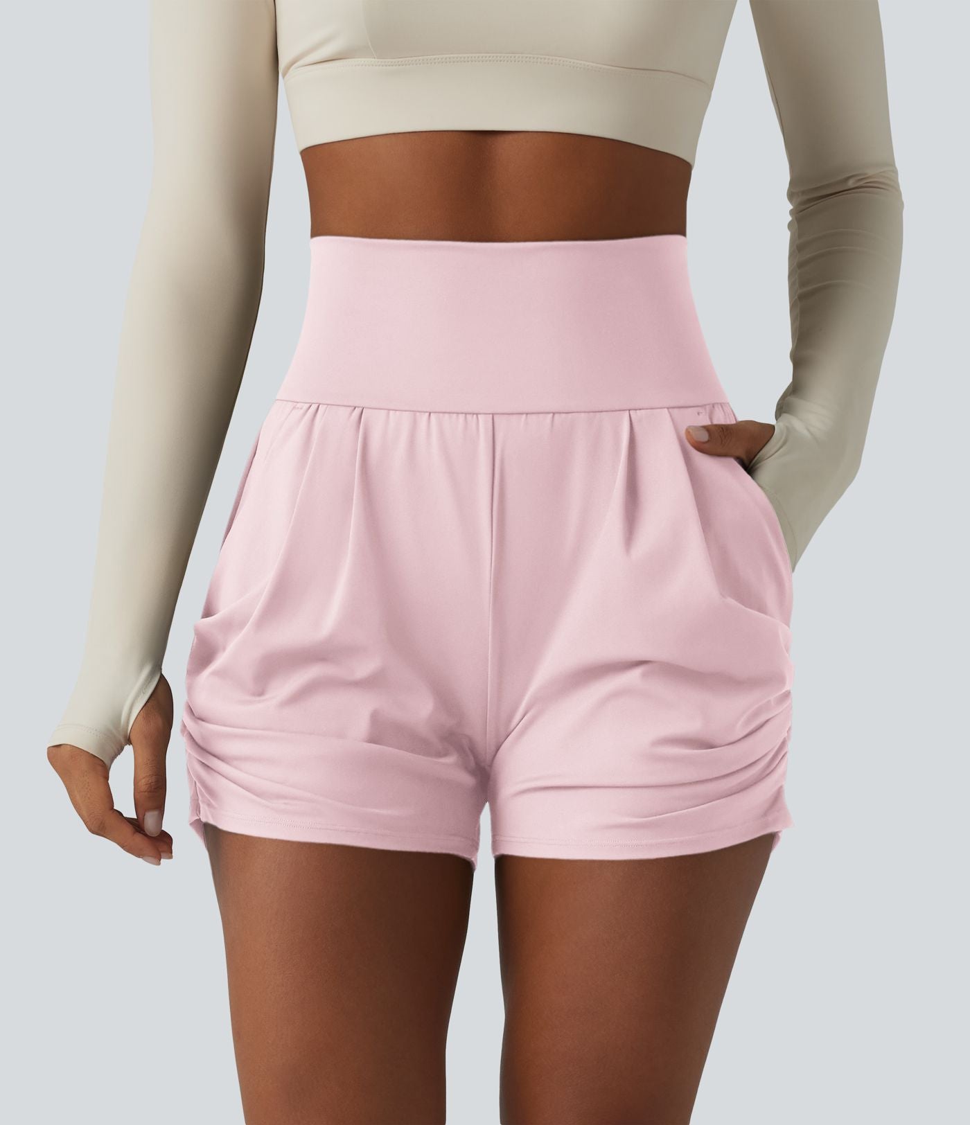 Short de yoga SoftlyZero™ Airy taille haute froncé effet frais InstantCool 7,5 cm avec poches