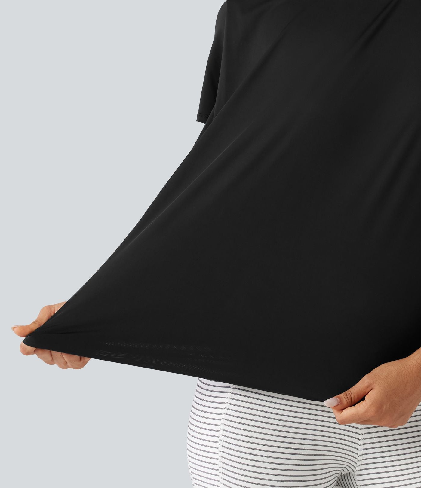 Haut de yoga effet frais InstantCool longueur allongée à manches courtes, encolure arrondie, fronces et protection solaire UPF50+