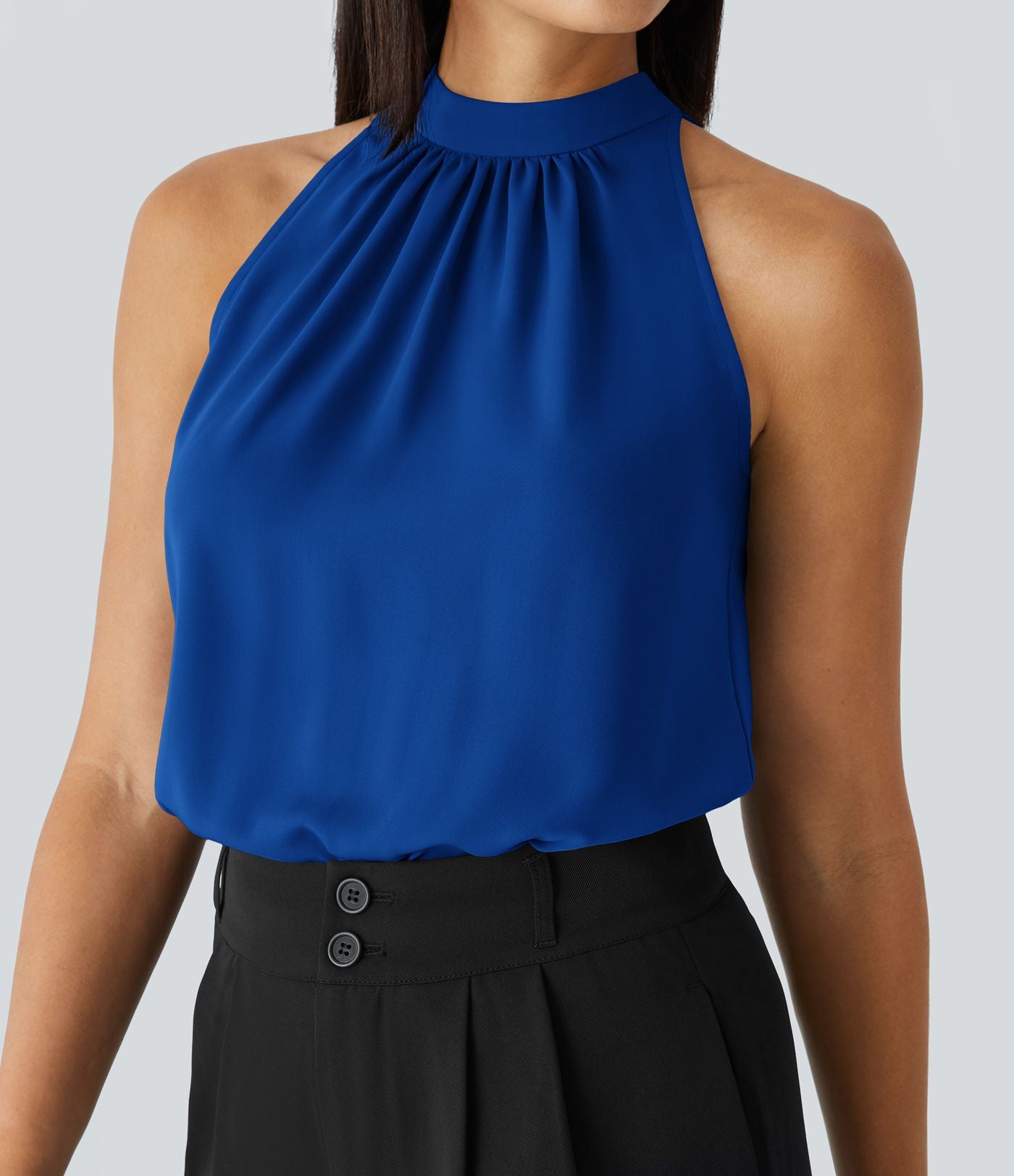 Blouse Travail Sans Manches Ourlet Courbé Col Haut Découpe au Dos Plis