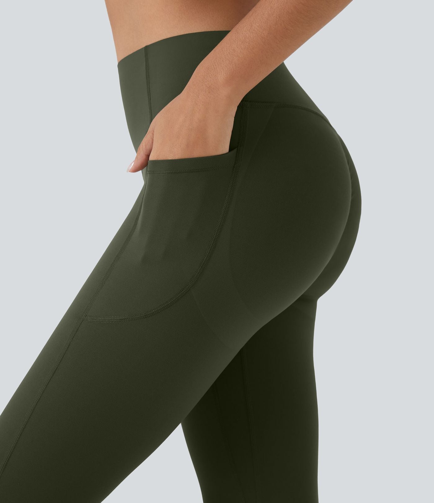 Legging corsaire d'entraînement gainant galbant taille haute avec effet scrunch et poches Halara UltraSculpt™