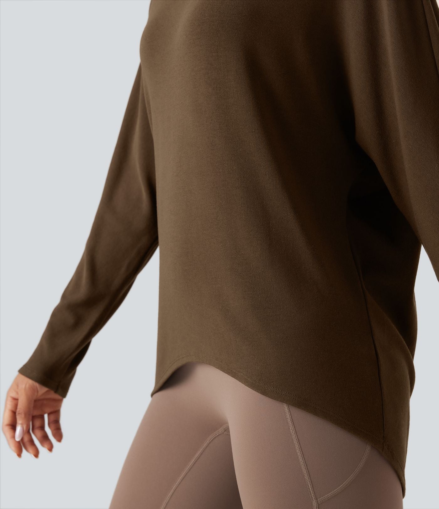 Top thermique oversize col échancré manches longues ourlet asymétrique