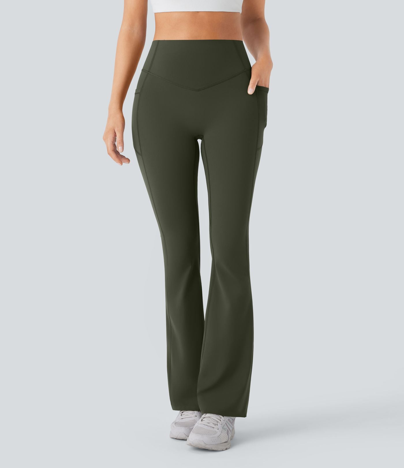 Pantalon de yoga à coupe bootcut gainant galbant taille haute avec effet scrunch et poches Halara UltraSculpt™