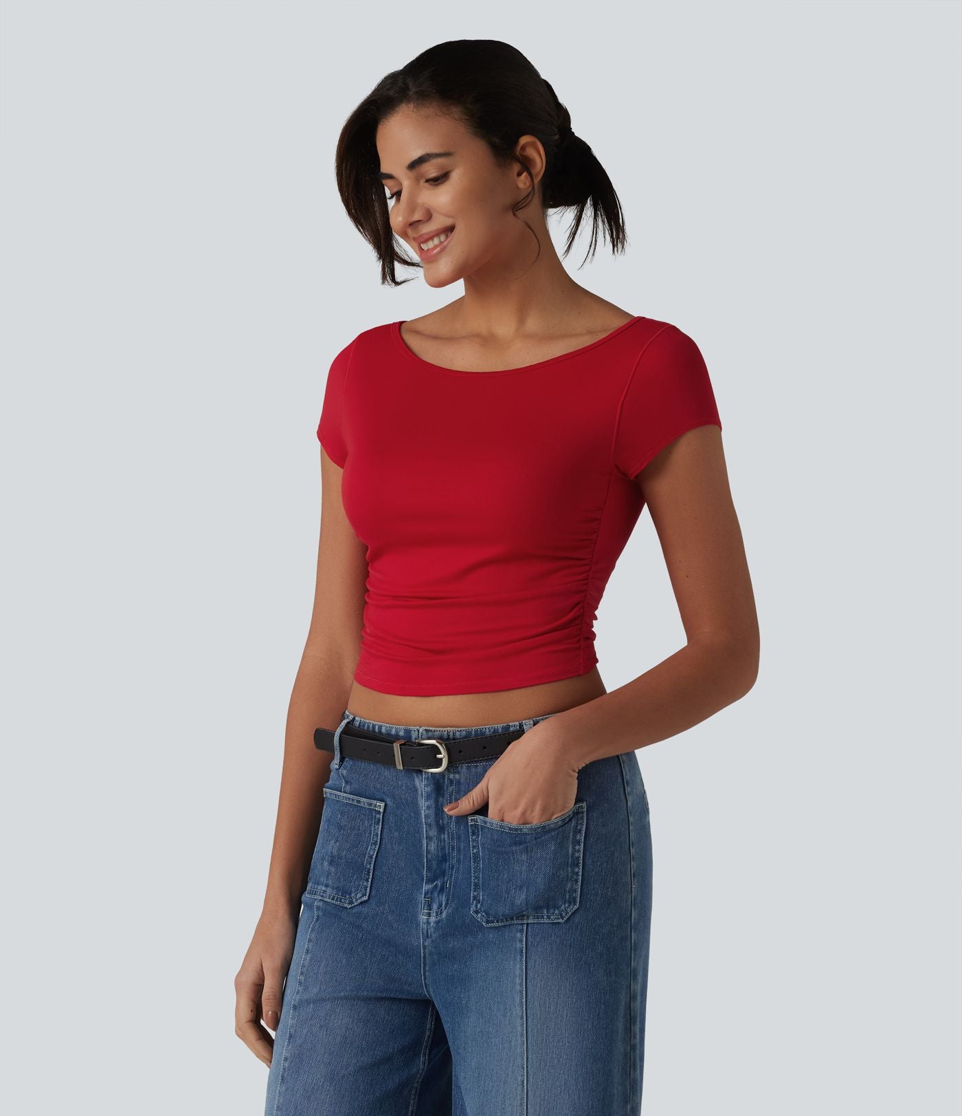 T-shirt court col bateau manches courtes avec fronces et brassière intégrée