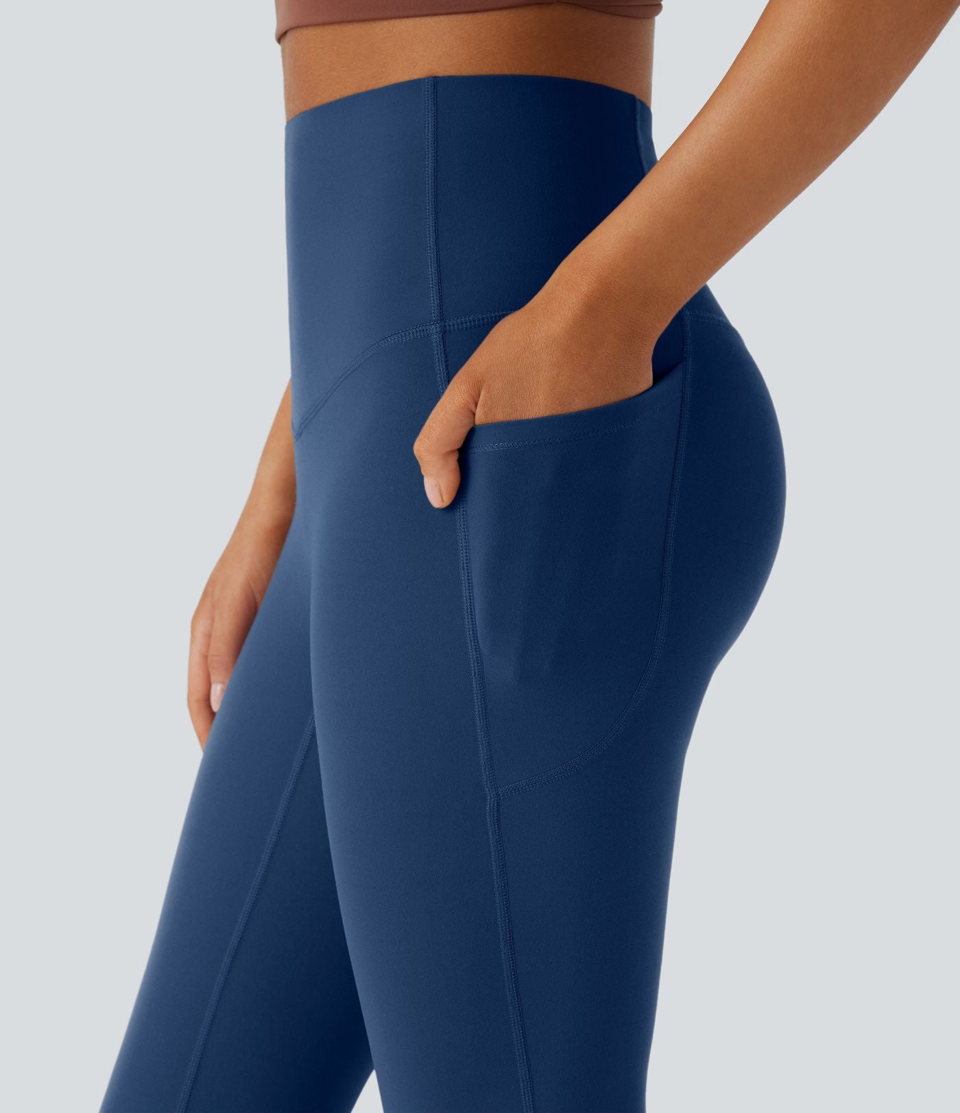 Pantalon de yoga à coupe bootcut gainant taille haute avec poches Halara UltraSculpt™