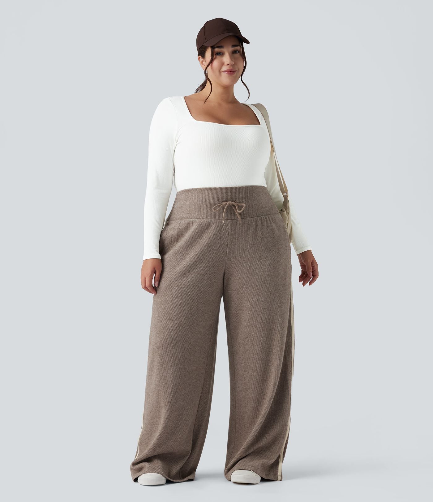 Body grande taille maille côtelée col carré manches longues ajusté