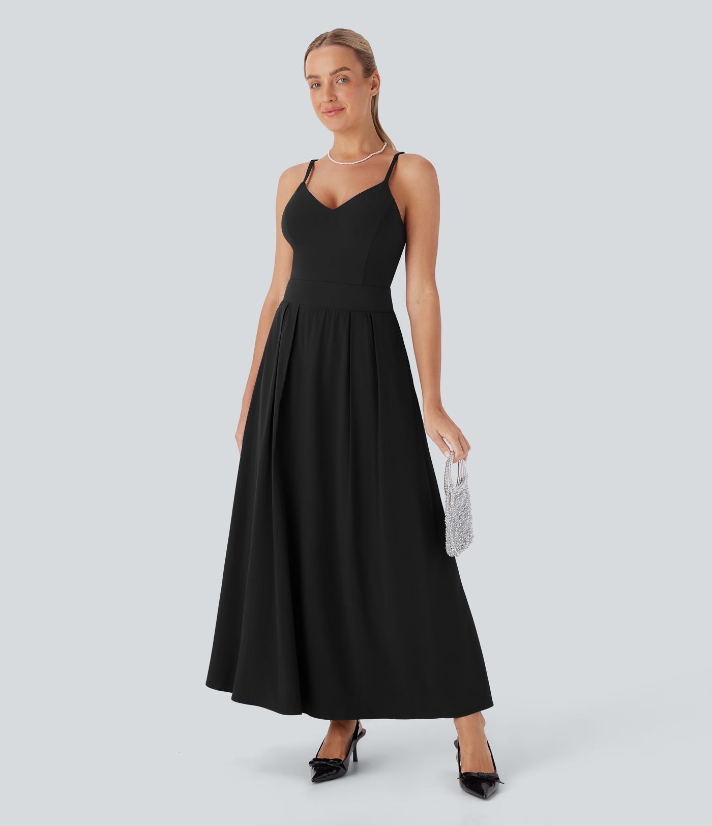 Robe longue fourreau Breezeful™ à dos nu, poches latérales, fluide et séchage rapide pour demoiselle d'honneur et invitée de mariage