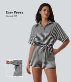 Combinaison-short casual en tissu gaufré rayé à manches mi-longues avec ceinture et poches — Easy Peasy