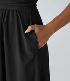Breezeful™ Robe Mi-Longue Col en V Manches Courtes Poche Latérale Nouée au Dos Séchage Rapide