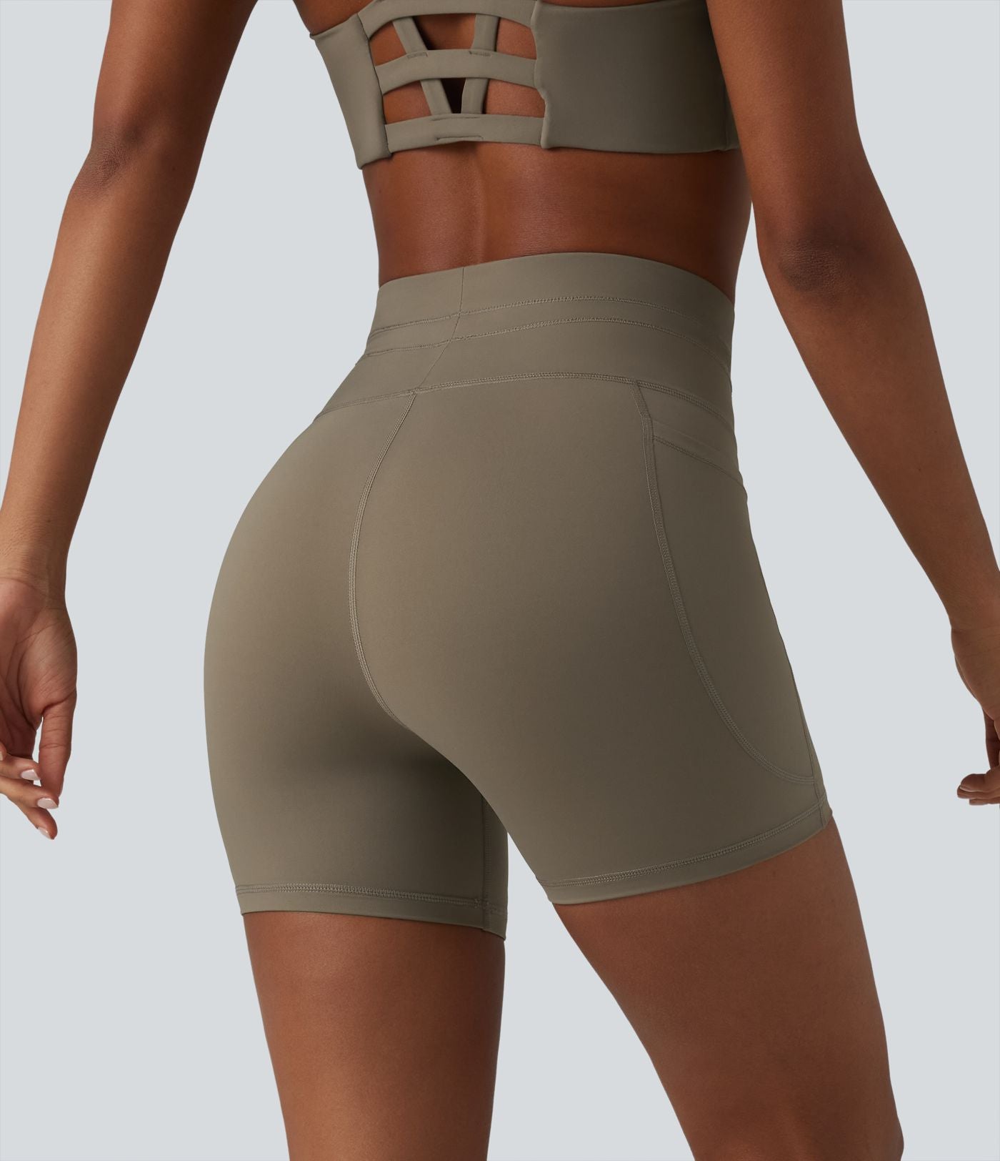 Short de cycliste yoga uni taille haute 12,5 cm avec cordon de serrage et poches