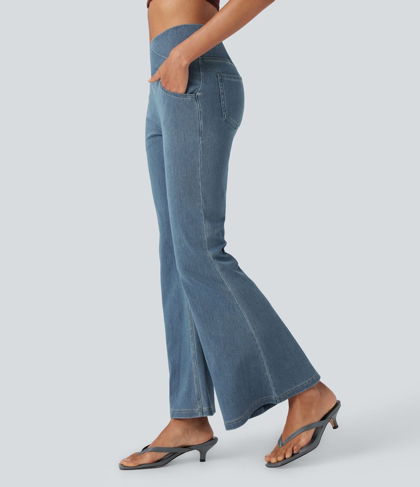 Halara Flex™ - Jean Ultra Evasé Tricot Extensible Lavé Poches Croisées Taille Haute