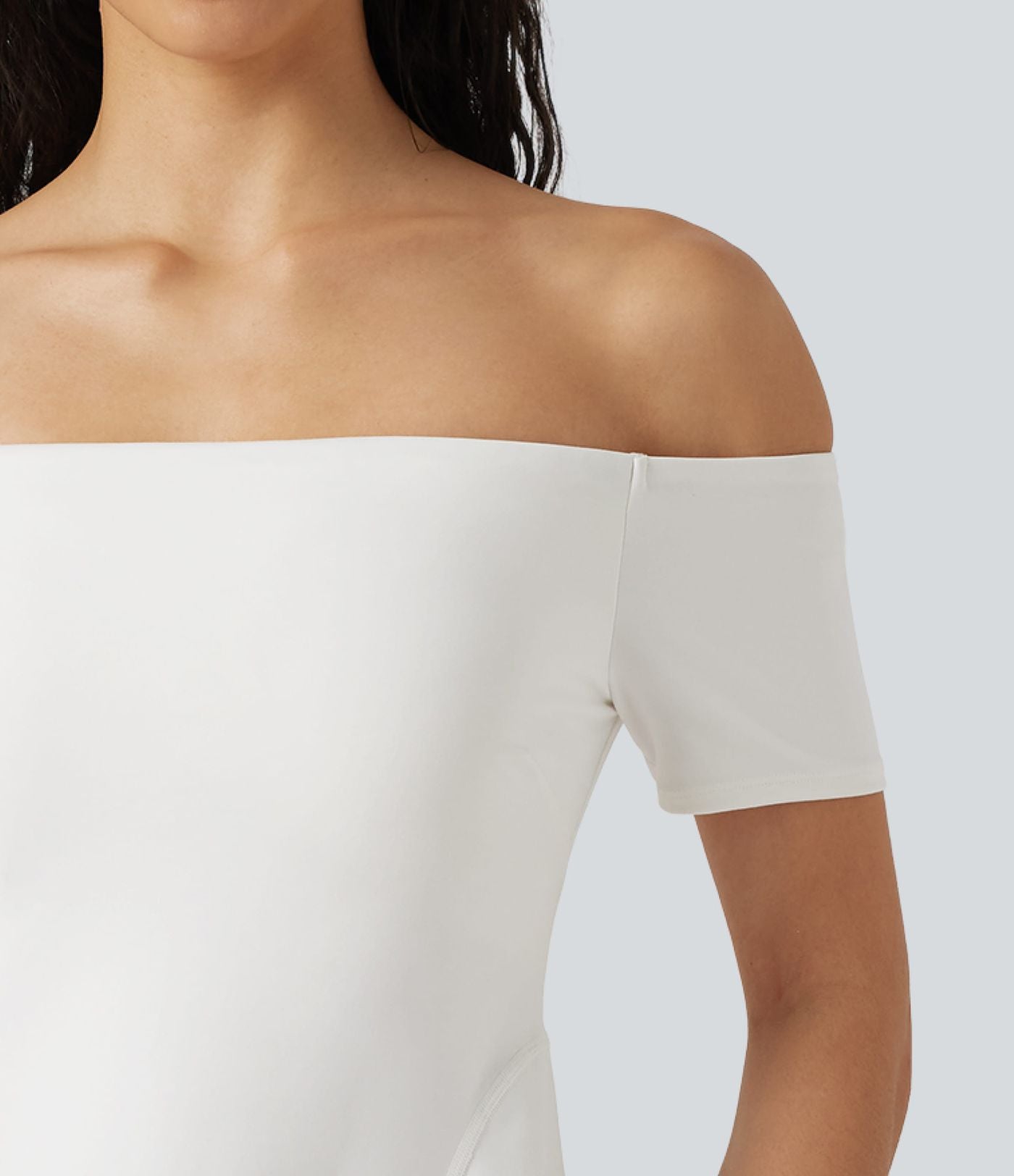 Robe mini SoftlyZero™ Plush épaules dénudées à manches courtes, maintien intégré, bonnets B à E