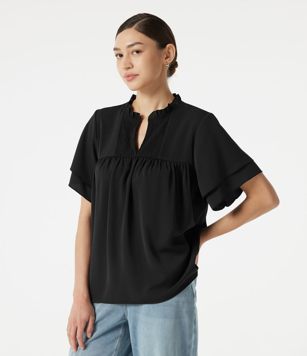Blouse casual col V à volants, manches courtes et dentelle contrastée