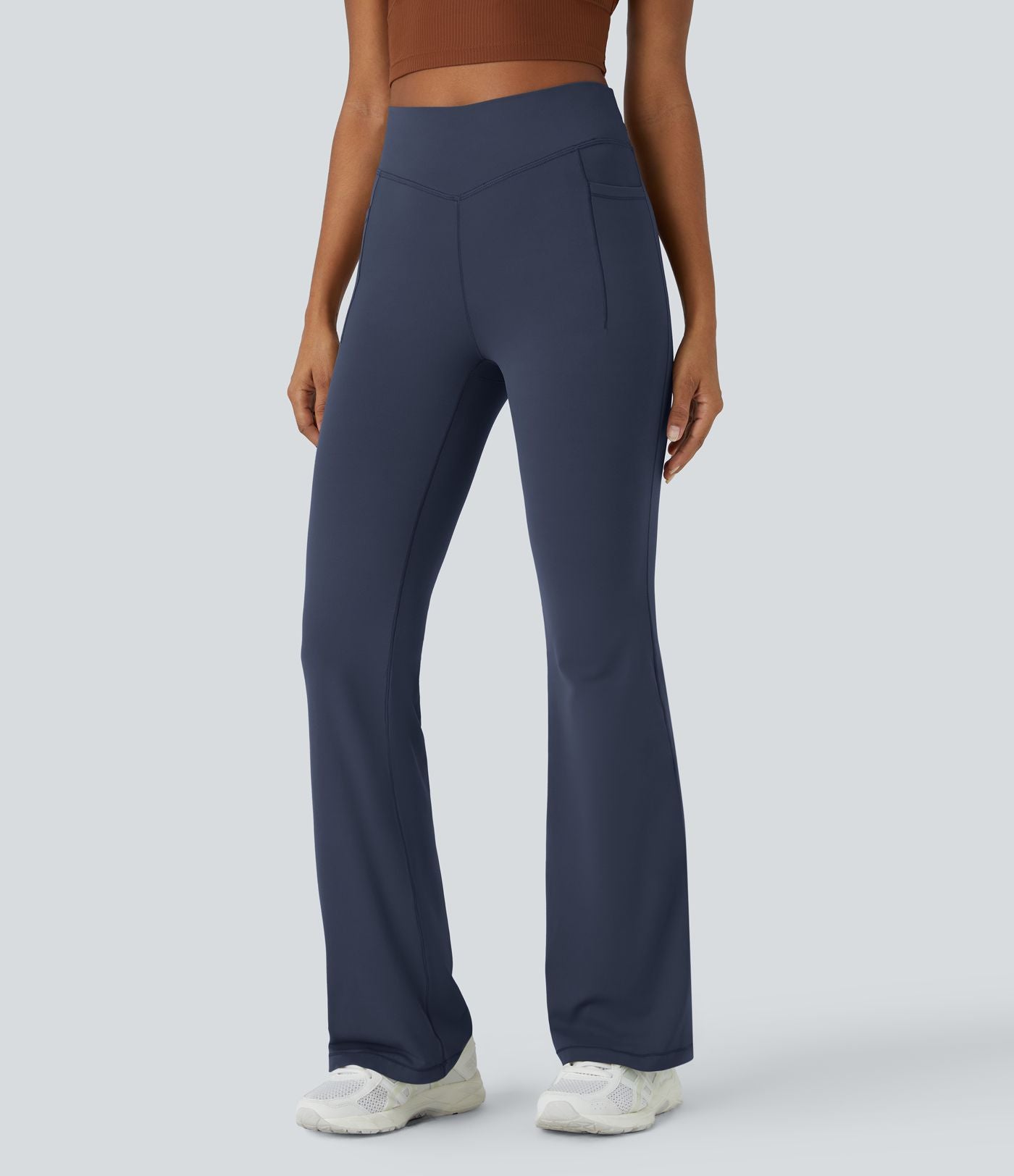 Pantalon évasé pleine longueur de course gainant taille mi-haute avec poches Halara UltraSculpt™