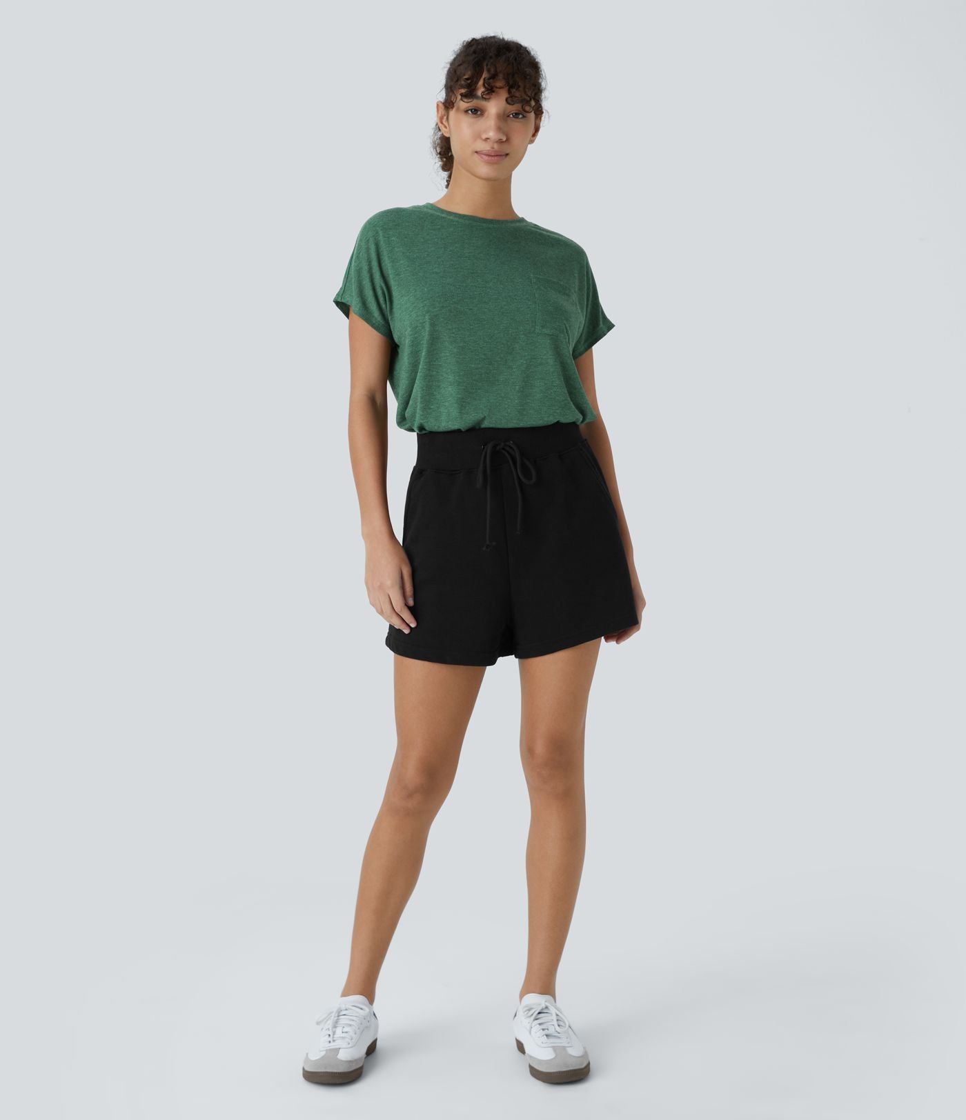 T-shirt Casual Relax à Col Rond Poche Poitrine Ourlet Fendu