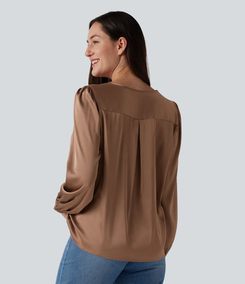 Chemisier tailleur en satin col cranté manches longues