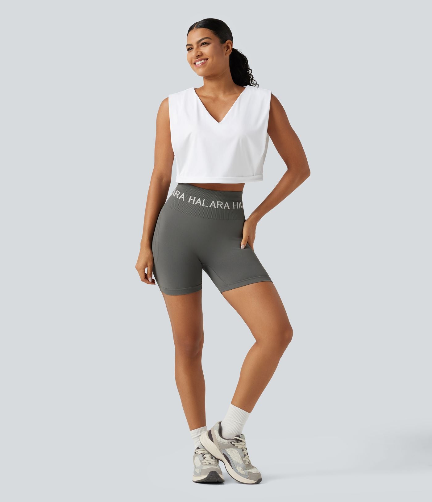 Débardeur yoga crop top SoftlyZero™ Airy col V toucher frais, protection solaire UPF50+
