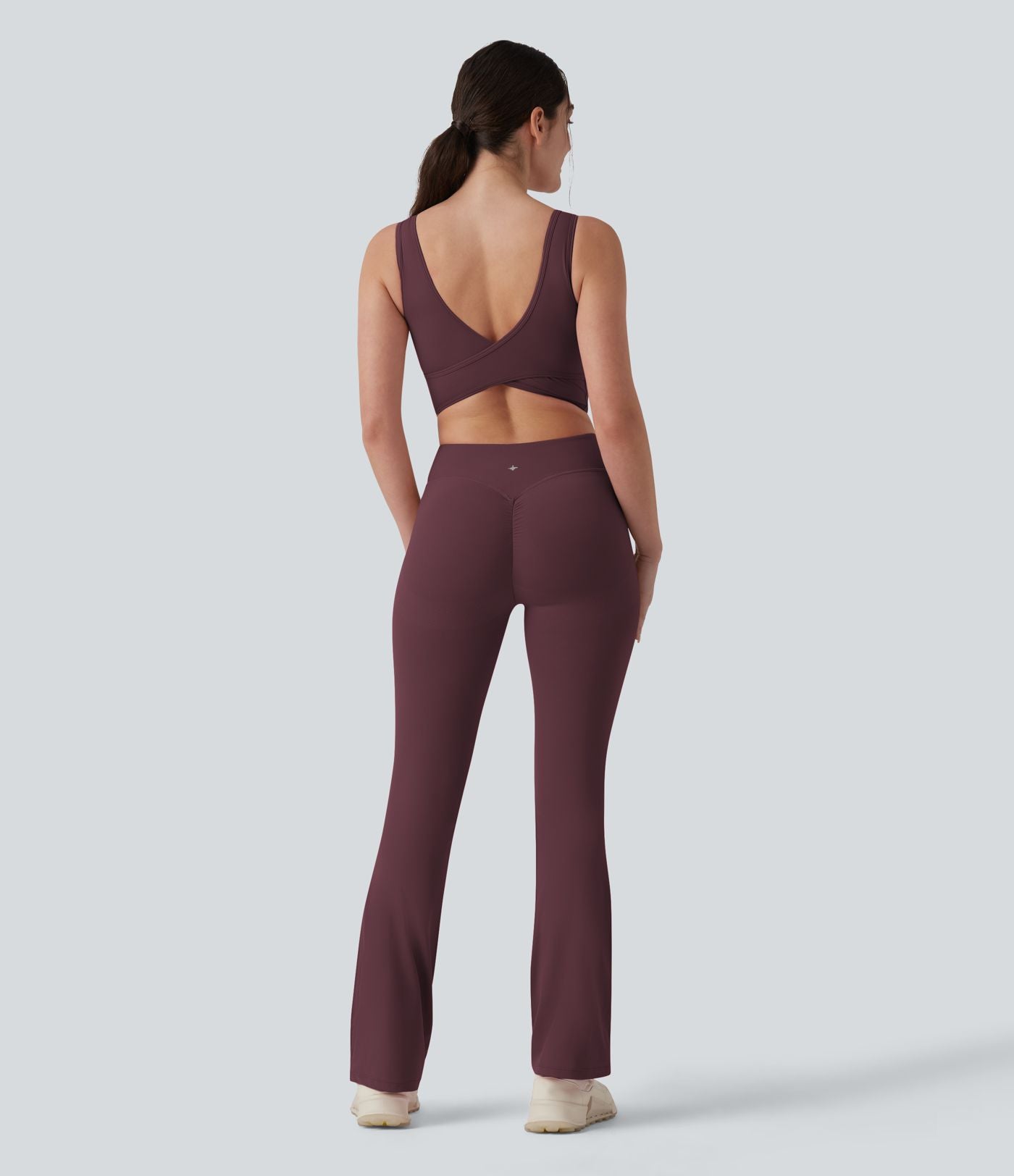 Combinaison d'entraînement Halara UltraSculpt™ évasée dos nu croisé gainante galbante avec fronces et coussinets fixes avec poches - Easy Peasy